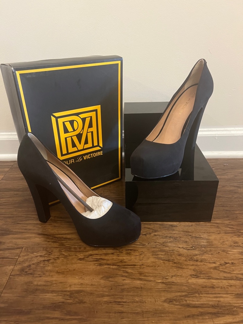 Pour La Victoire Black Suede Platform Pump - Sleek High Heel